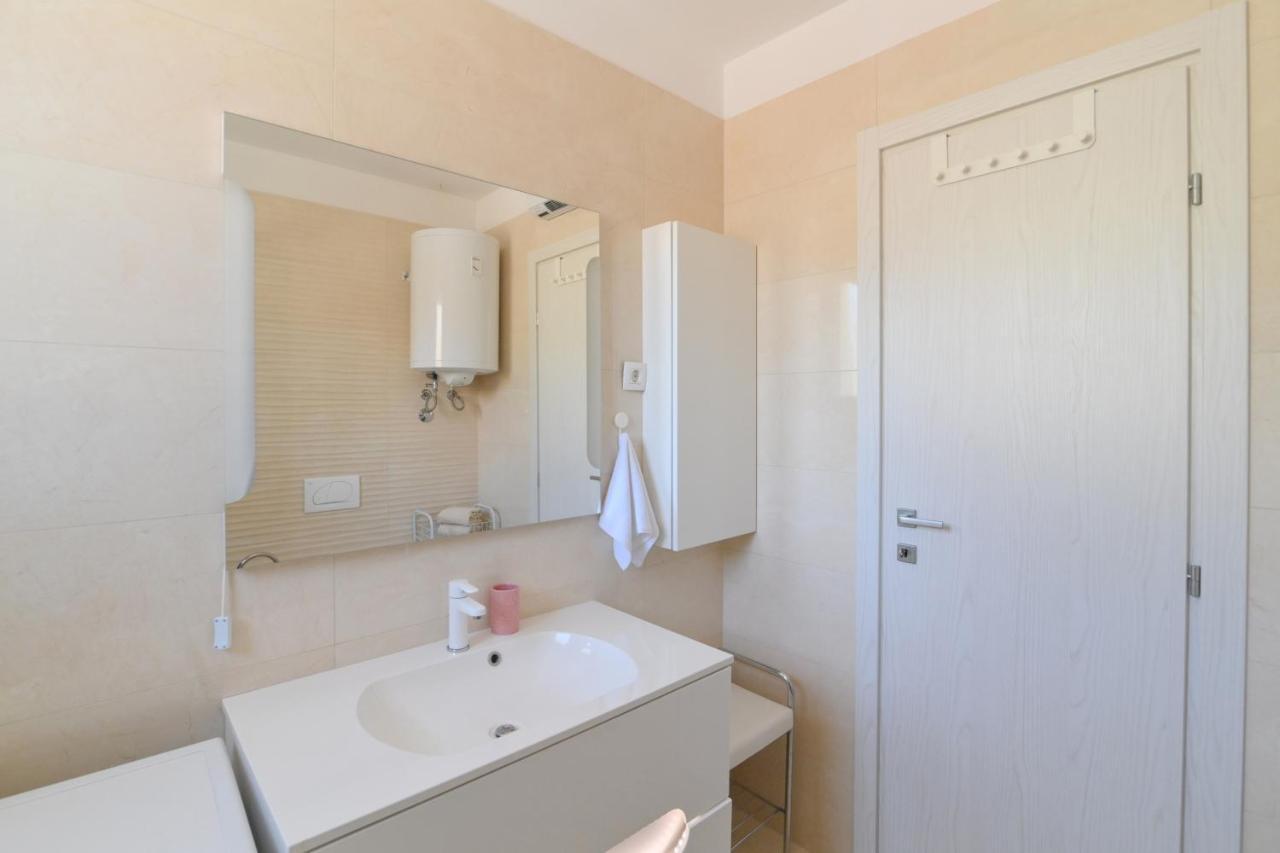 Apartman Iskra Apartment Rijeka Exterior photo